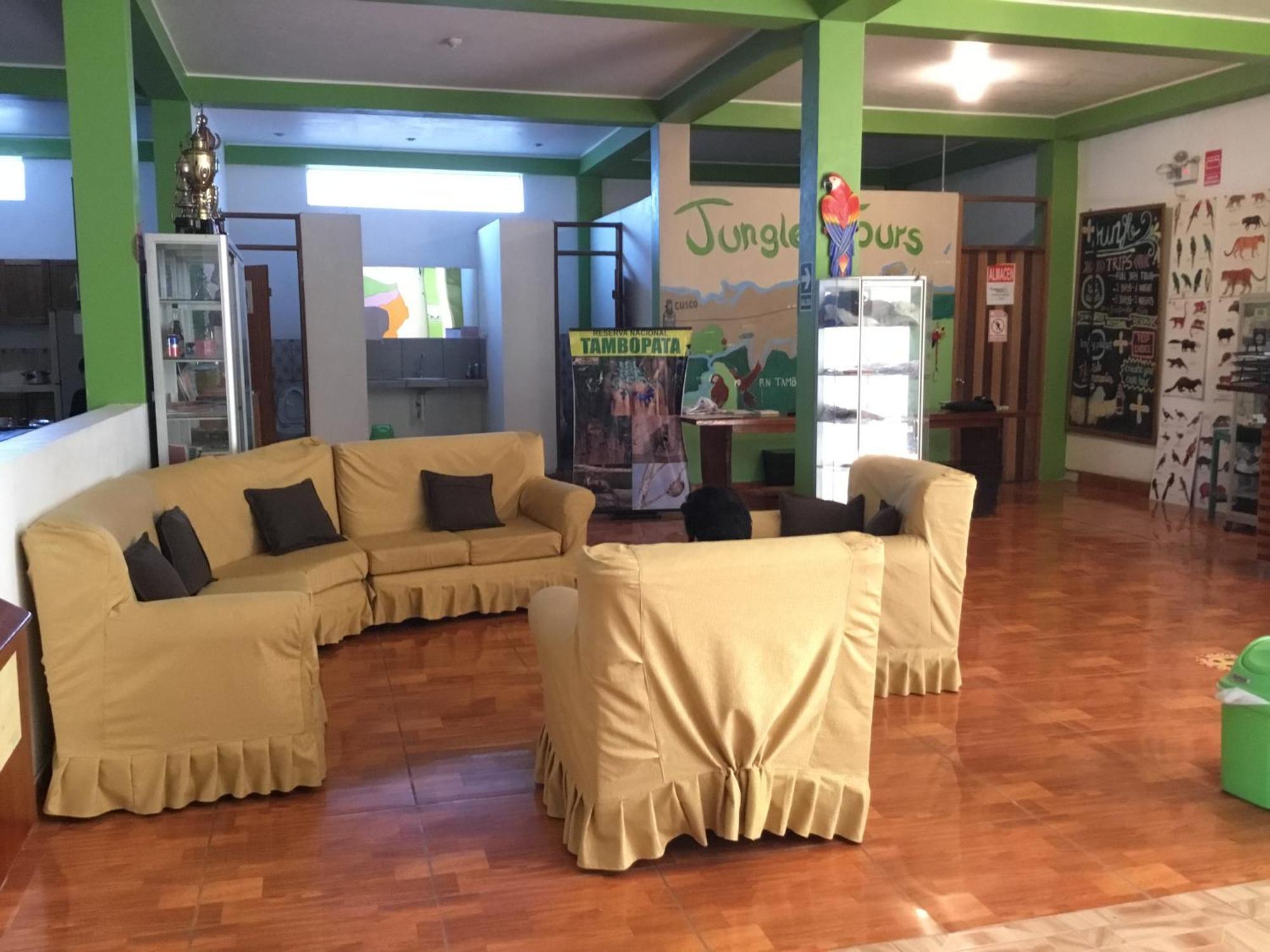 Tambopata Hostel Puerto Maldonado Exterior photo